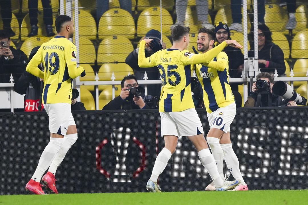 AA-20250213-37046988-37046986-fenerbahce_andercht